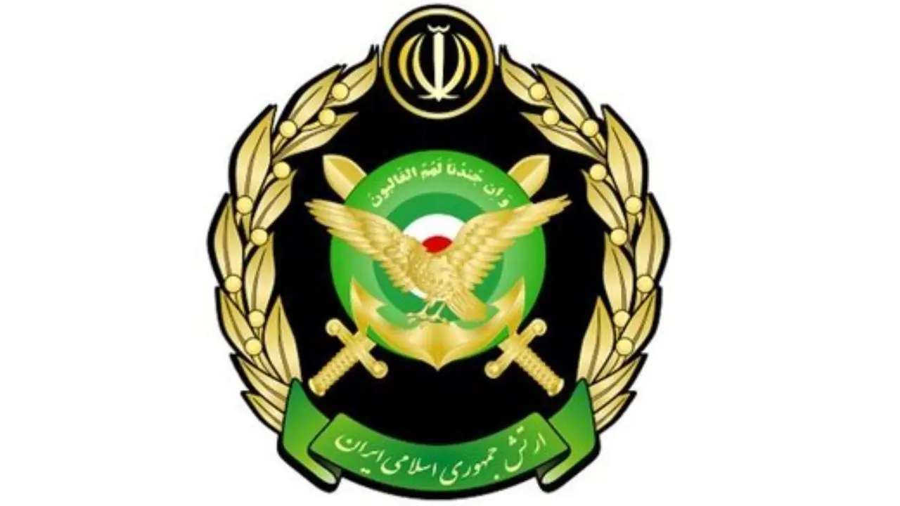 اعطای نشان فداکاری به چهار تن از فرماندهان شهید ارتش