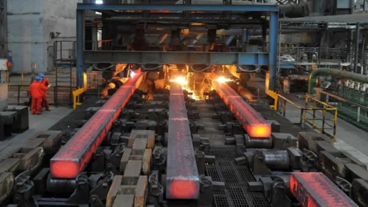 همه تولیدات زنجیره فولاد باید دربورس عرضه شود
