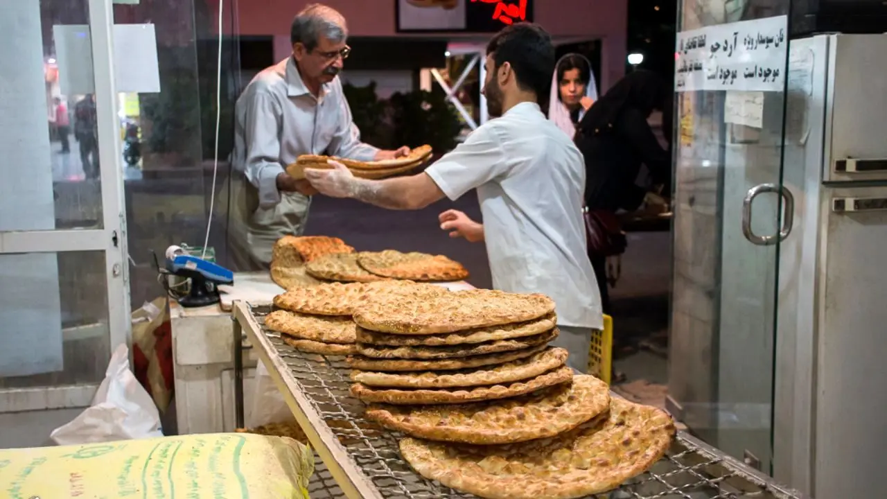 تکذیب فروش نان قسطی در بوشهر