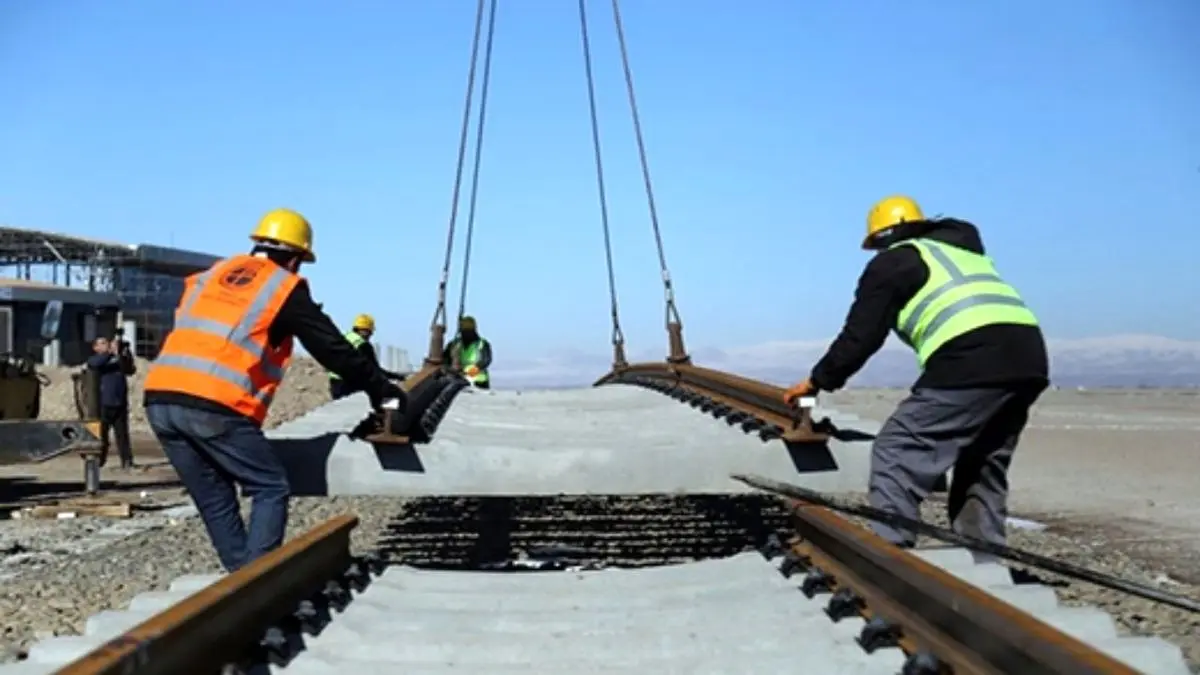 تکاپو برای تکمیل کریدور شمال-جنوب با ریل‌گذاری قطعه رشت-انزلی-آستارا