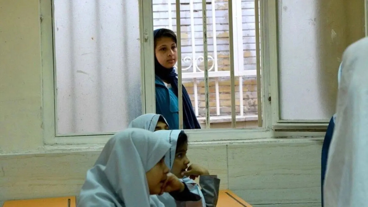 بحران ترک تحصیل در ایران ادامه دارد / آمار ترک تحصیل دختران بیش از پسران است
