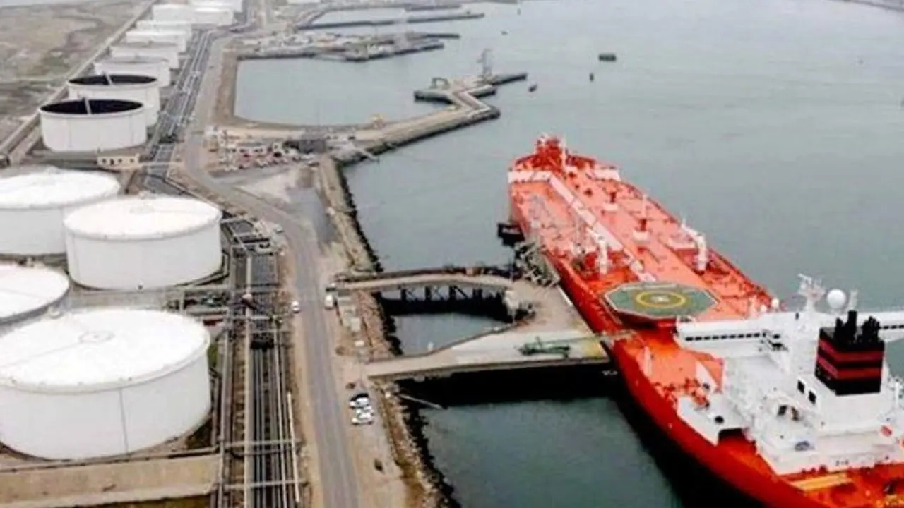 درآمد ایران از صادرات بنزین  1.4 میلیارد دلار بود