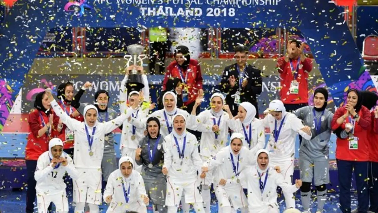 فوتبال زنان بازیچه بازی‌های انتخاباتی شده است؟
