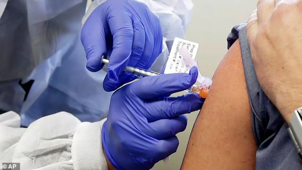 واکسن زدن اجباری نیست