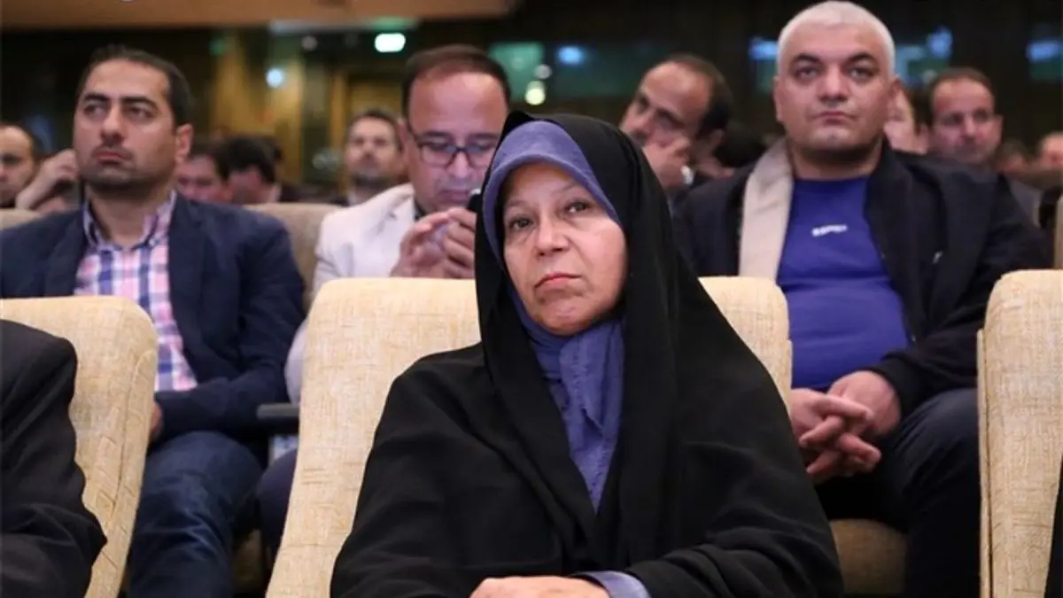 پدر بسیاری از اعتراض‌هایش را علنی نمی‌گفت / به محسن گفتم کاندیدای ریاست جمهوری نشود / در ماجرای عربستان انگار مسایل دیگری جای منافع ملی را گرفته است / بابا می‌گفت چرا هر کجا هستی جنجال درست می‌شود