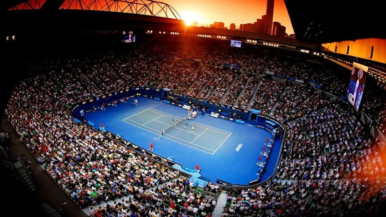 هرج‌ومرج در استرالیا؛ تمرین تنیس‌بازان در هتل