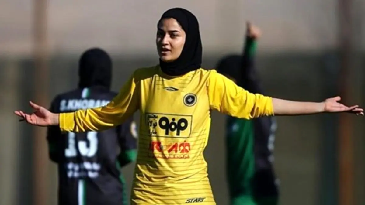 مدیران فدراسیون زحمات دختران فوتبالیست را به باد دادند