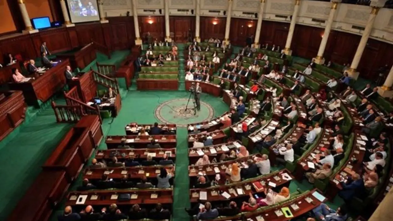 رای پارلمان تونس به اصلاح کابینه