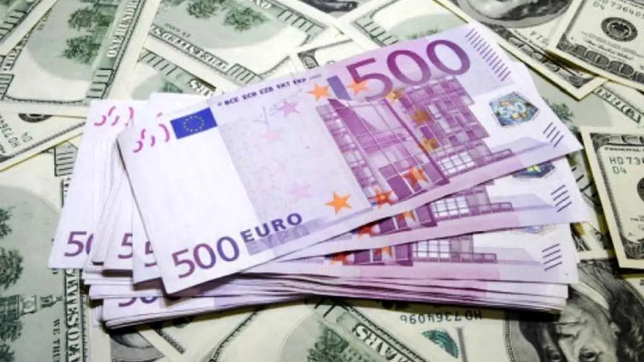 نرخ یورو اندکی کاهش یافت/ دلار 23 هزار و 870 هزار تومان است