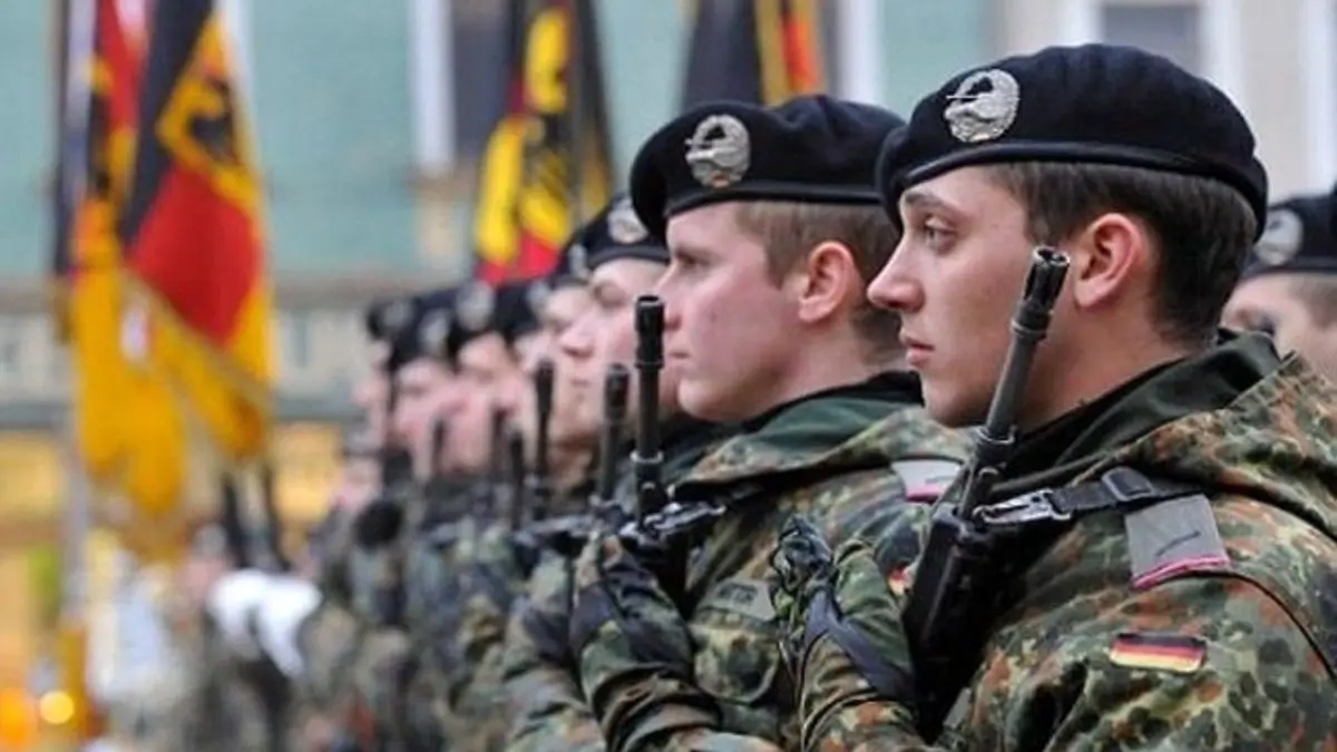 وزیر دفاع آلمان خواستار به روز رسانی نیروهای مسلح شد