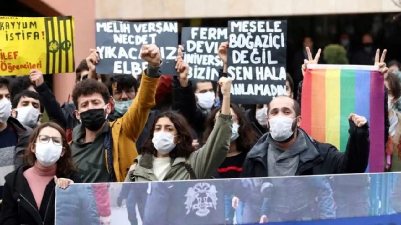 اردوغان دانشجویان معترض را تروریست خواند