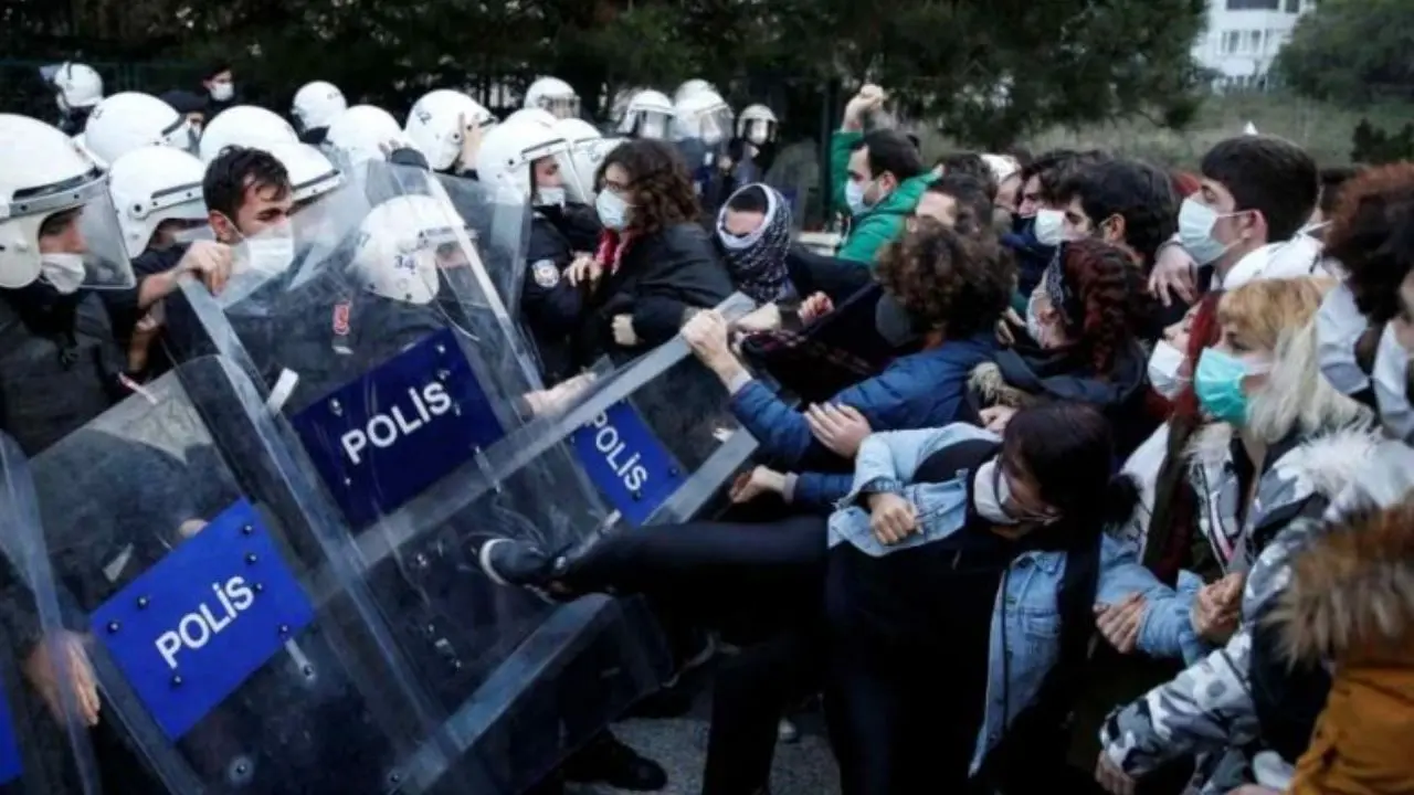 اعتراضات دانشجویی در ترکیه ادامه دارد