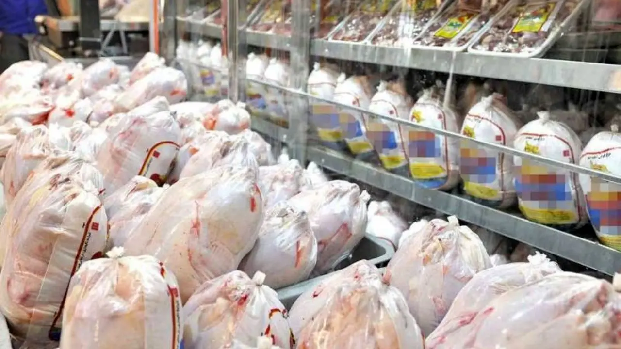 توزیع مرغ در میدان بهمن از امروز افزایش می‌یابد