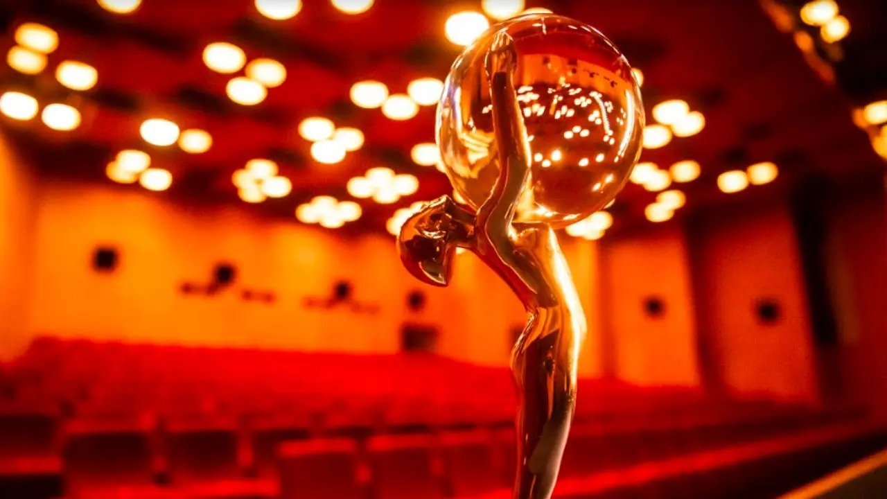 جشنواره فیلم کارلووی واری به تعویق افتاد