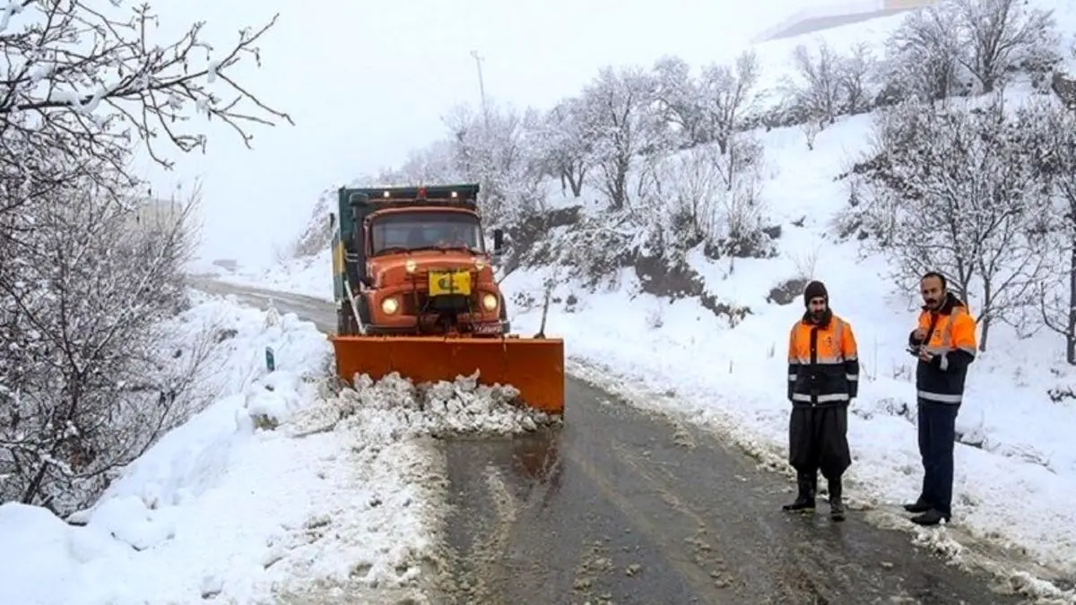آمادگی ستاد مدیریت بحران رضوانشهر و لاهیجان برای برف احتمالی