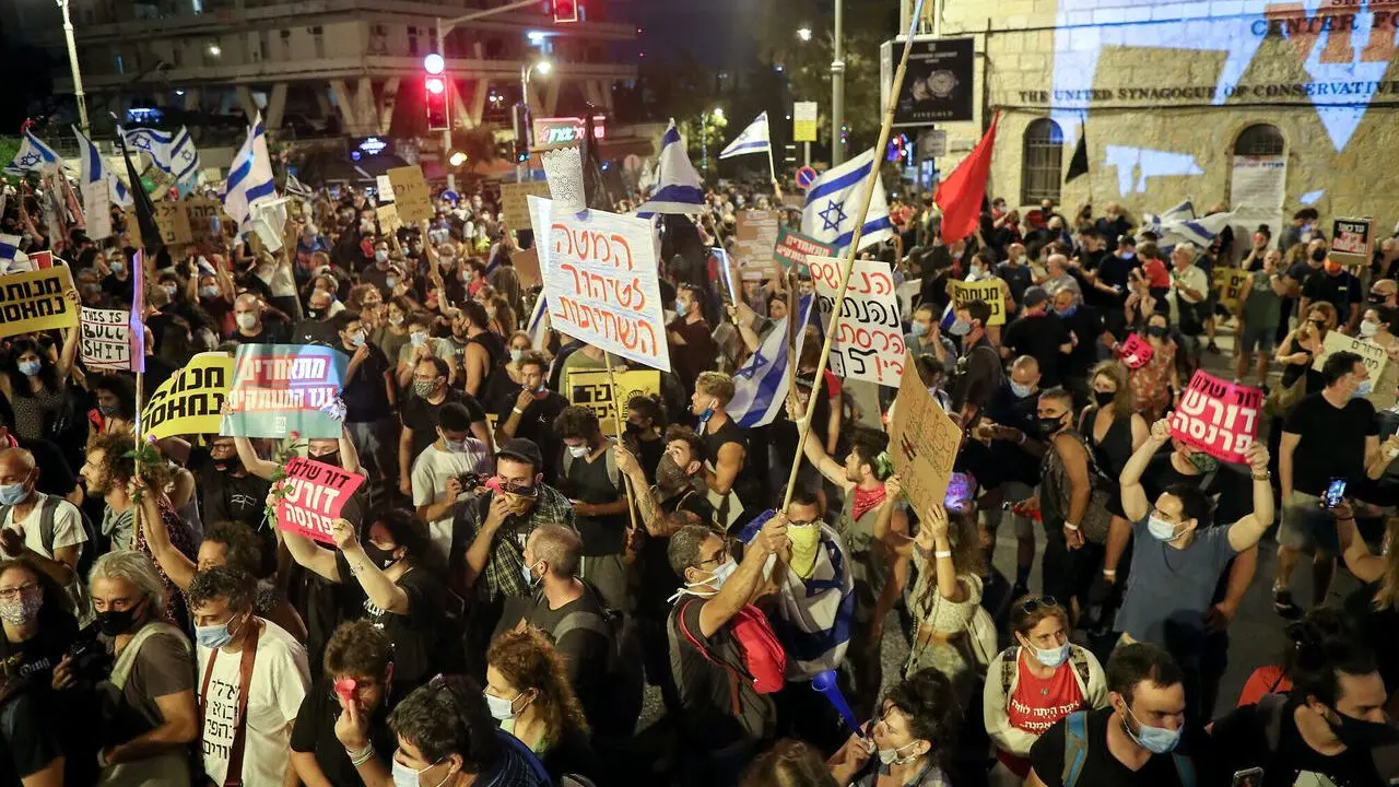 اعتراضات علیه بنیامین نتانیاهو در تل آویو ادامه دارد