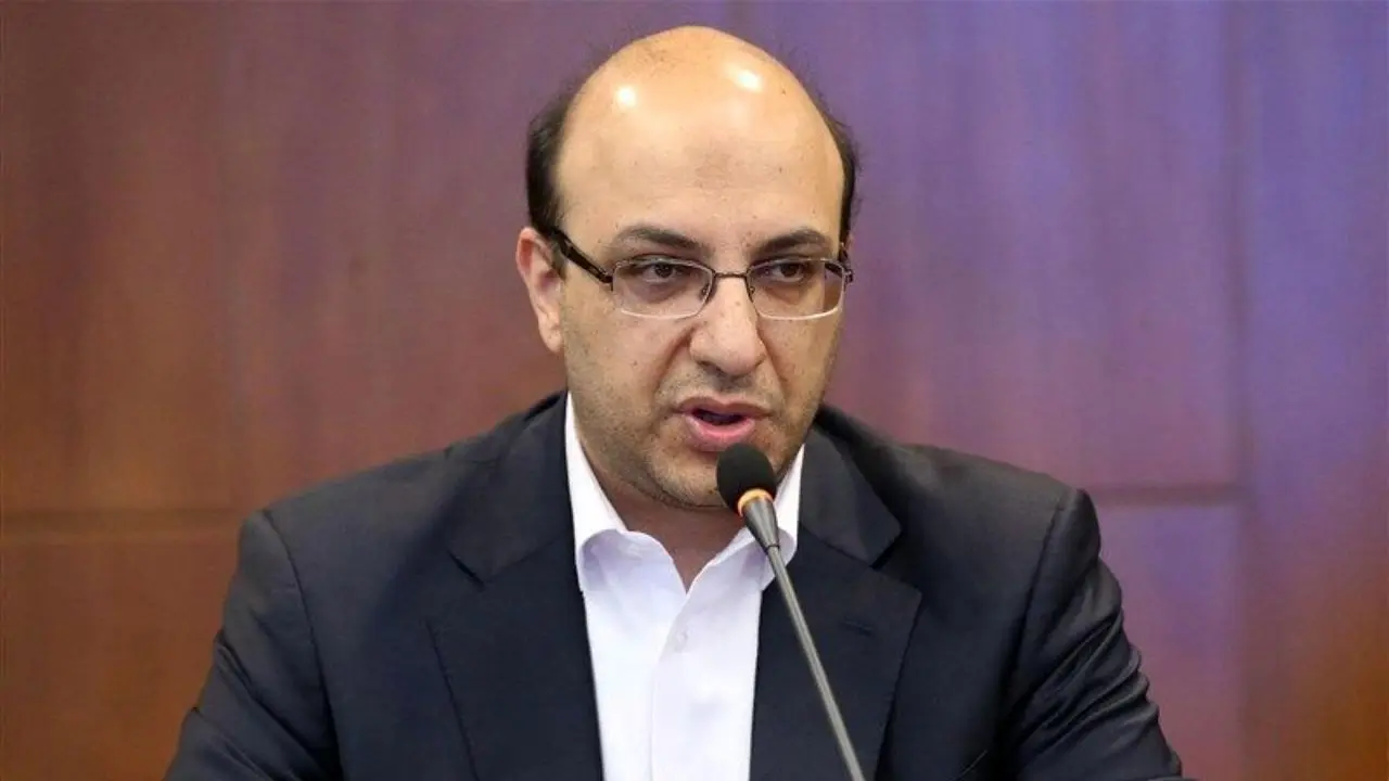 معاون وزیر ورزش به گلایه‌های علی کریمی واکنش نشان داد