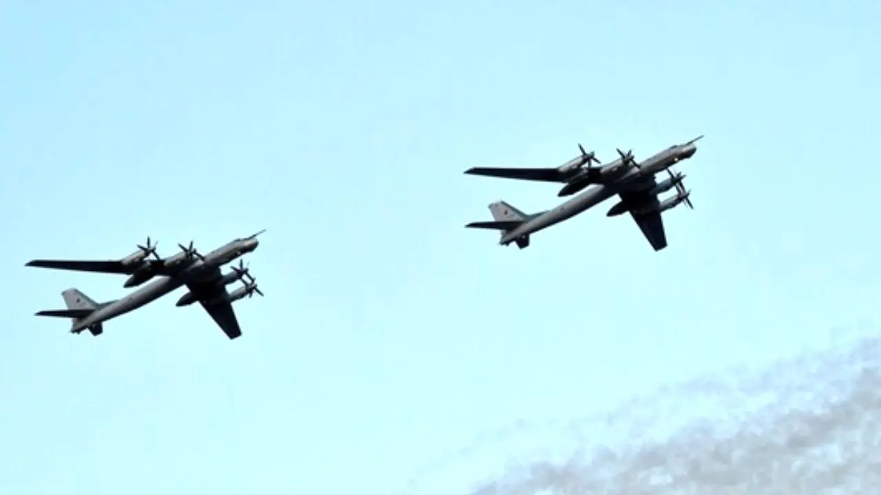 دو بمب‌افکن به حریم هوایی خاورمیانه اعزام شد