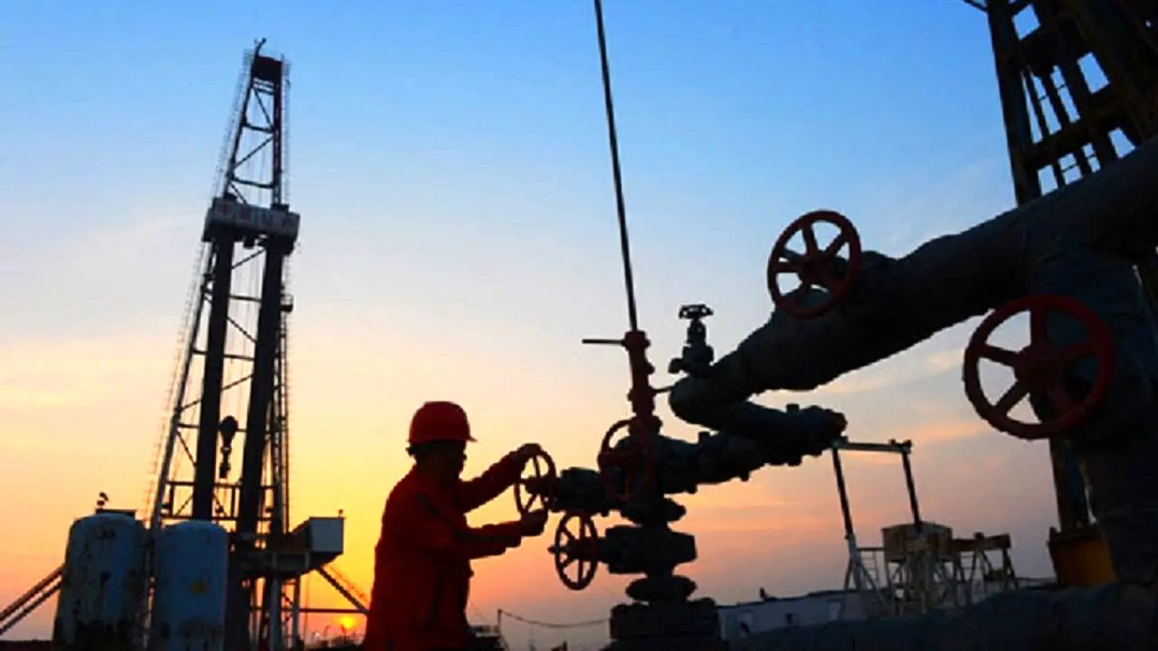 خوش‌بینی بازار نفت به تداوم محدودیت عرضه اوپک پلاس