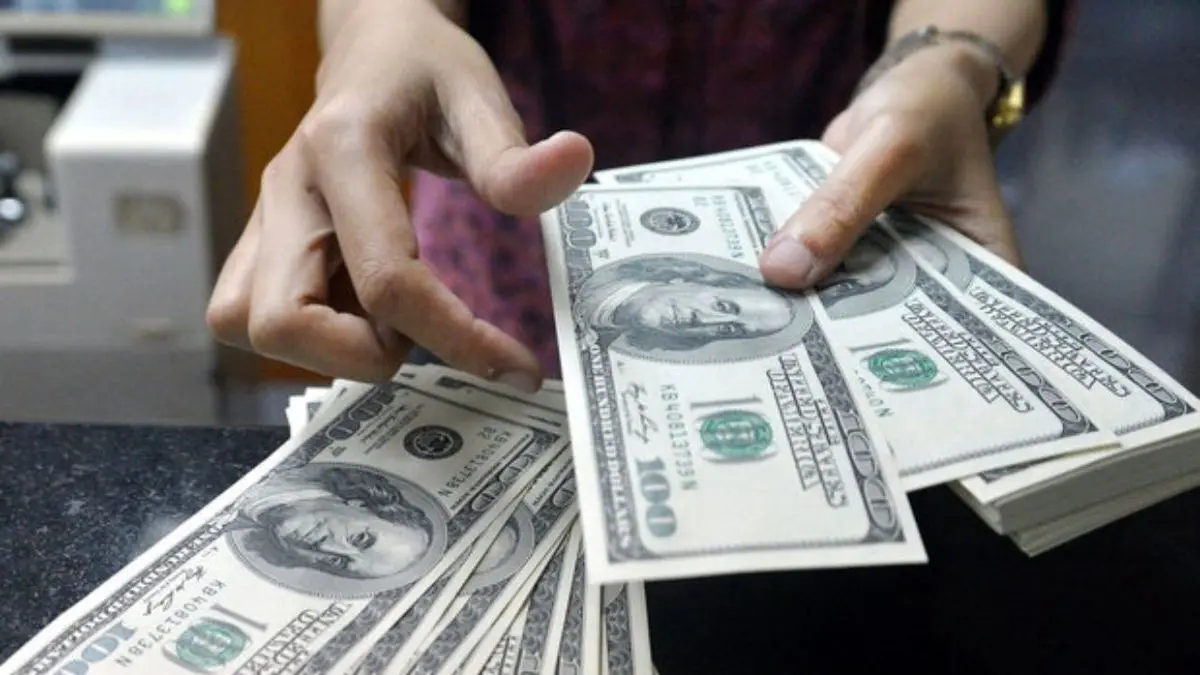 نوسان نرخ دلار در دامنه 24 هزار تومانی تداوم دارد