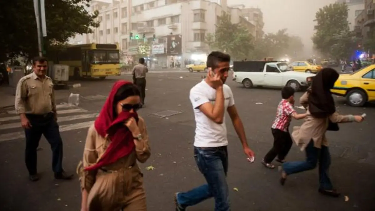 طوفان گرد و خاک در تهران و پنج استان دیگر
