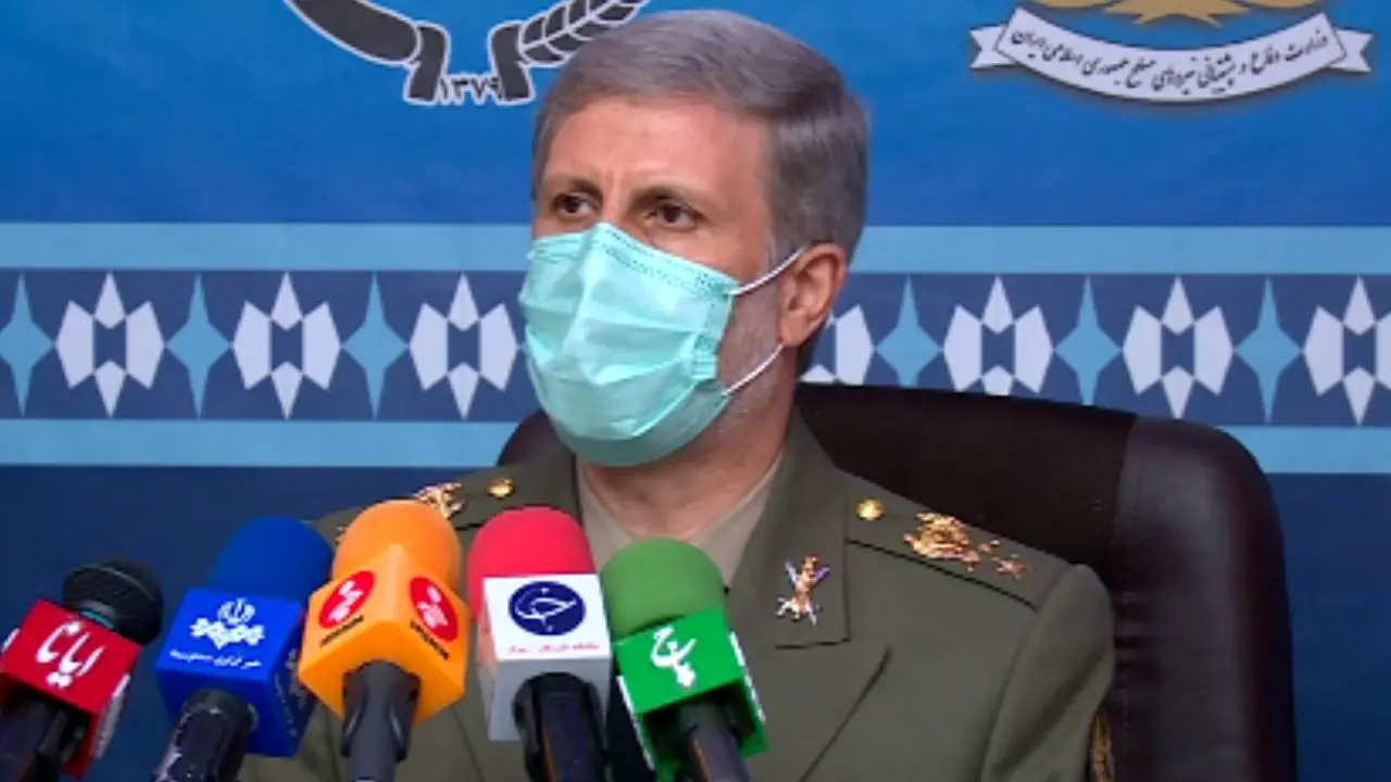 وزیر دفاع: تمام توان خود را برای تحقق شعار سال معطوف می‌کنیم / اقدامات دشمن در جنگ علیه ایران، منحصر به نبرد اقتصادی نبود