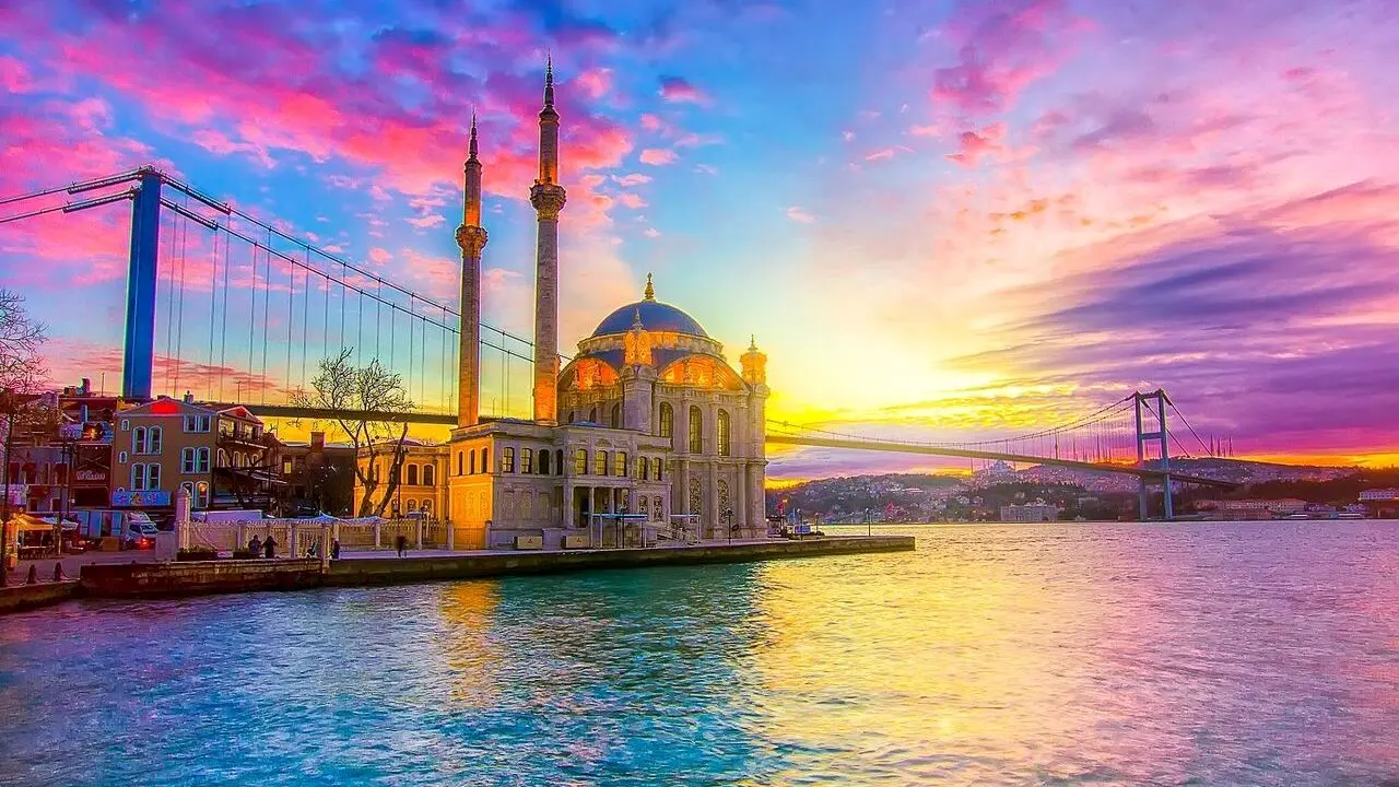 ارزان ترین زمان سفر به استانبول