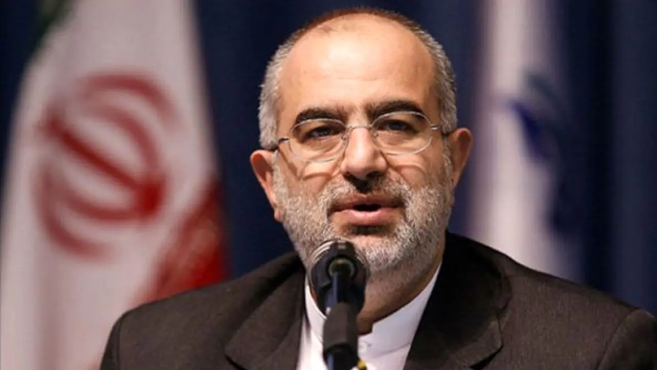 مشاور روحانی از دو منتقد برای حضور در انتخابات دعوت کرد