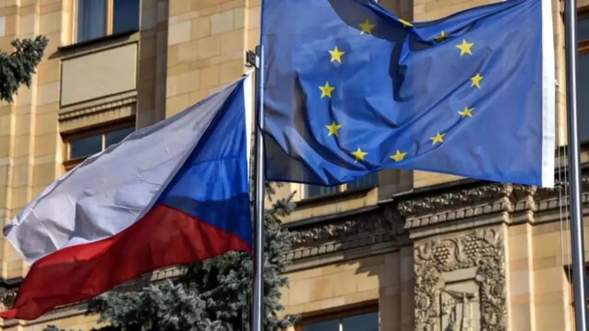 سنای جمهوری چک خاتمه پیمان دوستی با روسیه را خواستار شد