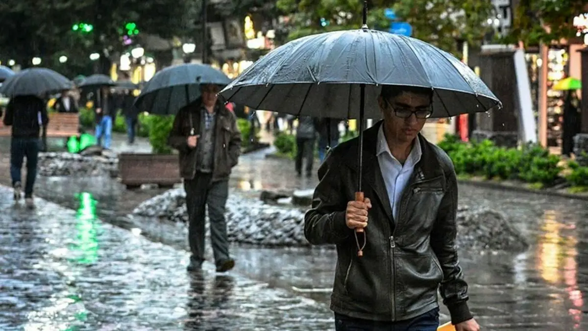 بارش پراکنده باران در استان‌های خراسان رضوی و گیلان/وزش باد شدید در پایتخت