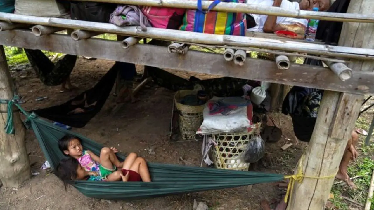 هزاران میانماری از روی اجبار به تایلند گریخته‌اند