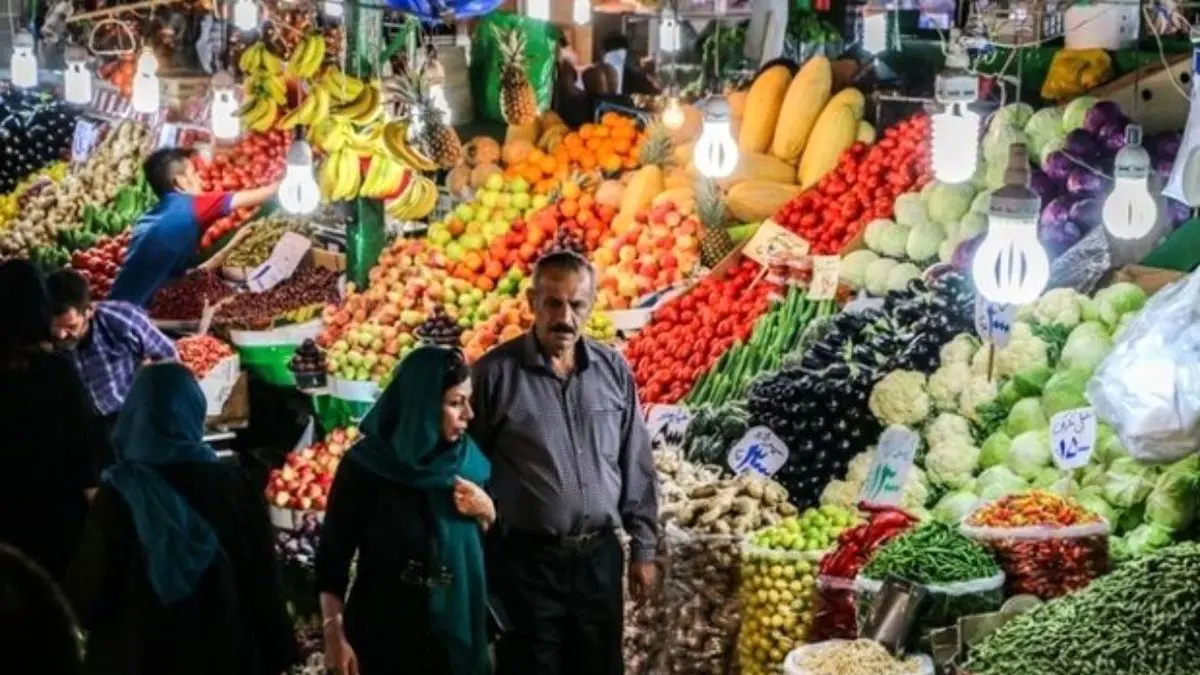 فروش اجباری میوه‌های تنظیم بازاری شب عید در میادین میوه و تره بار شهرداری تهران