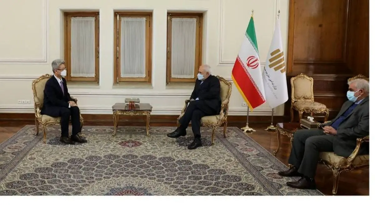 خداحافظی سفیر کره جنوبی با ظریف در پایان دوره کاری خود در ایران