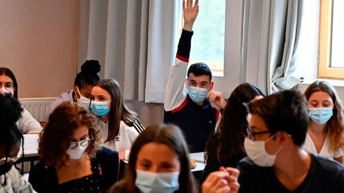 نخستین گام رفع قرنطینه در فرانسه؛ دبیرستان‌ها بازگشایی می‌شوند