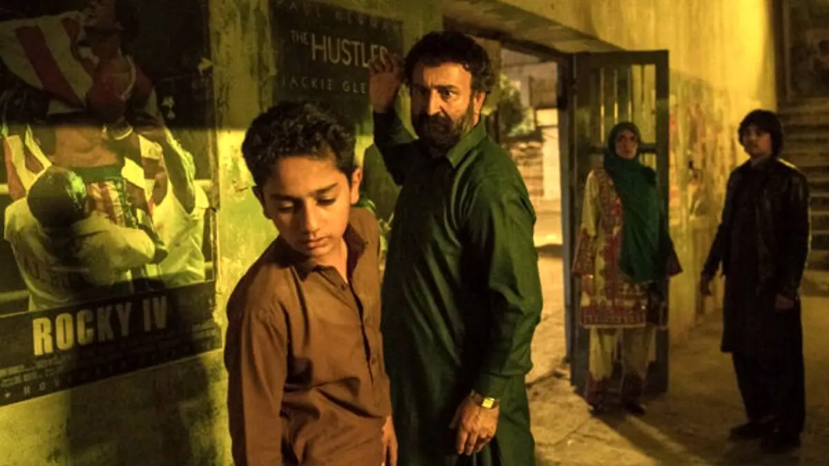 کوچ سینماگران به عرصه سریال‌سازی/ «لیپار» آماده تور جهانی می‌شود