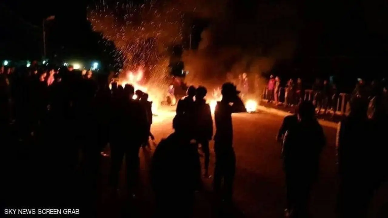 تظاهرکنندگان عراقی مقر حزب الدعوه را آتش زدند