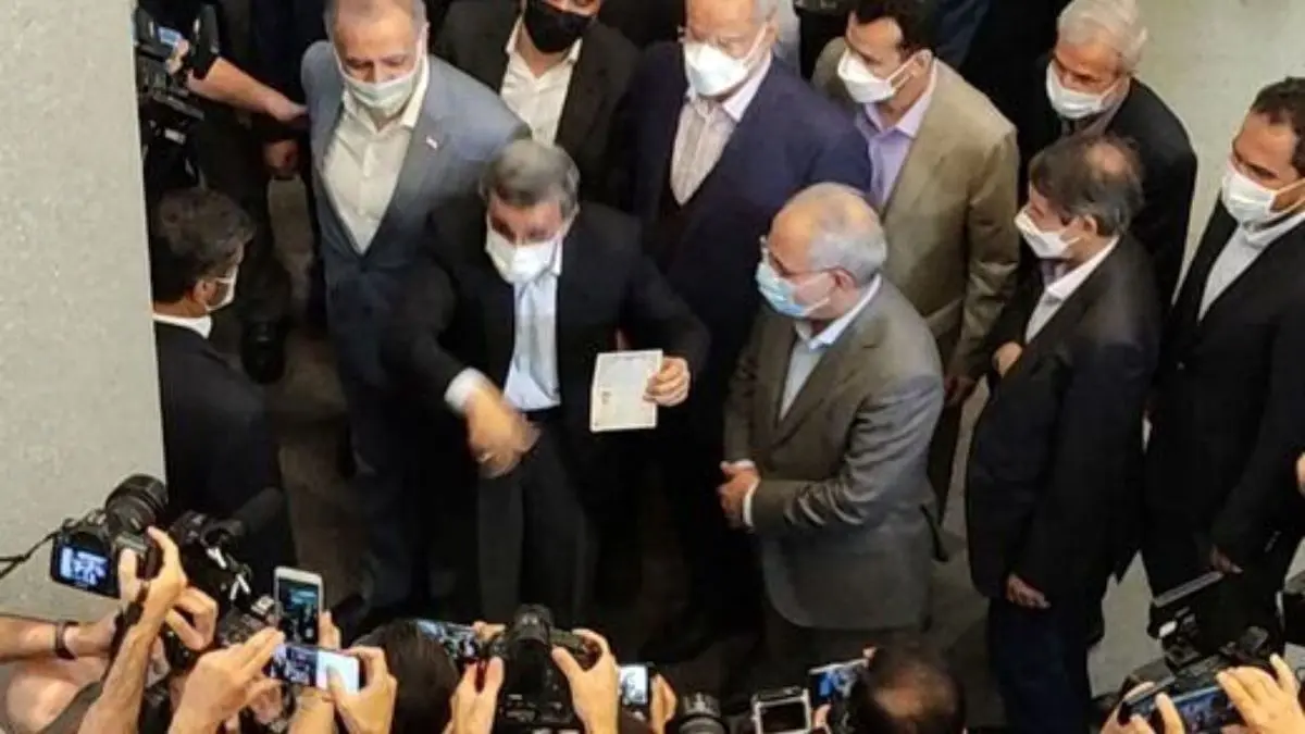 احمدی نژاد پروتکل‌ها را نقض کرده بود / هر کاندیدا می‌تواند یک همراه و یک محافظ داشته باشد