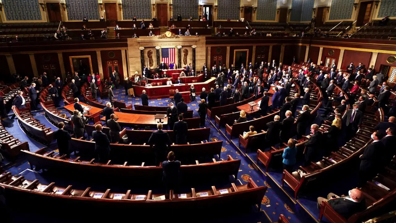 پایداری سیاست در مقابل قطبیدگی تصمیمات حزبی: بررسی یک قاعده مهم در نظام پارلمانی دو مجلسی ایالات متحده آمریکا