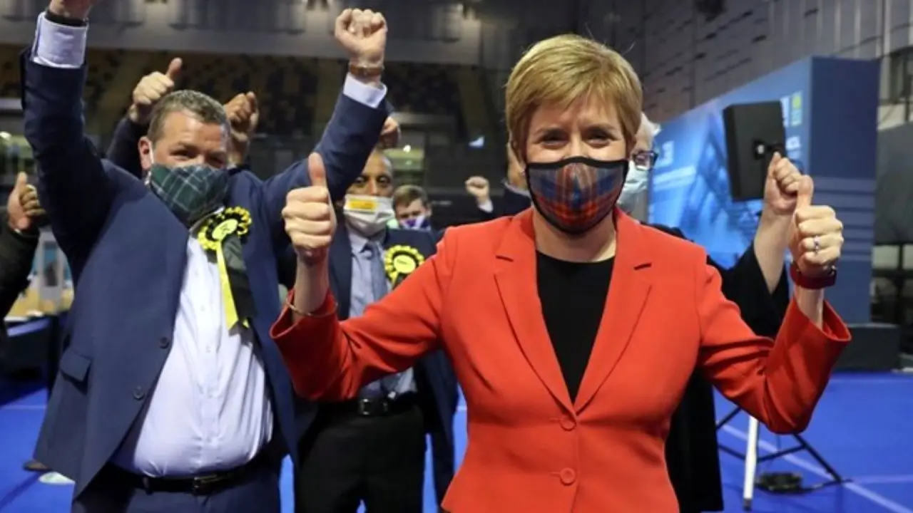 حزب استقلال اسکاتلند در مسیر پیروزی/ پادشاهی بریتانیا روی لبه تیغ