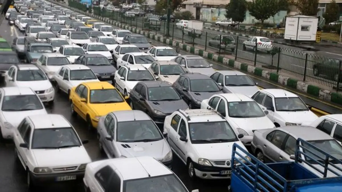 ترافیک سنگین در تمامی محورهای بزرگراهی شهر تهران