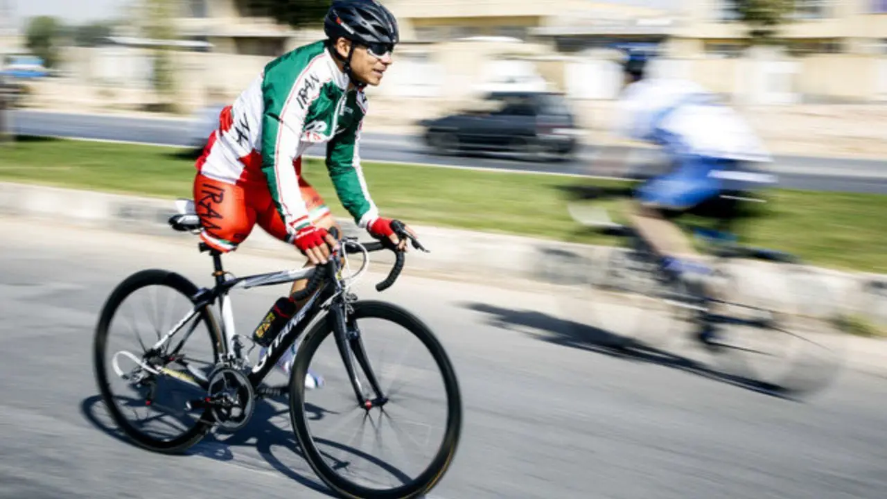 ثبت رکورد آسیا توسط دوچرخه سوار معلول در پیست سیمانی