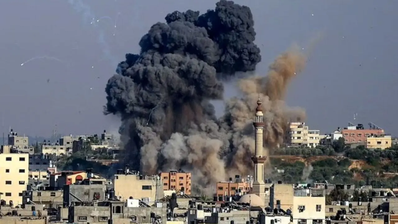 بمباران مرکز تست و واکسیناسیون کرونا در غزه/نگرانی‌ از شیوع بیماری در بحبوحه حملات صهیونیستی