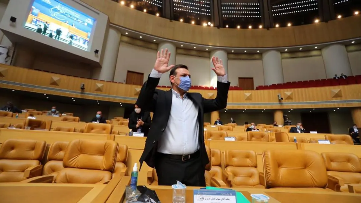 فامیل گرایی عزیزی خادم با مدارک تحصیلی و ادعاهای مخدوش+عکس