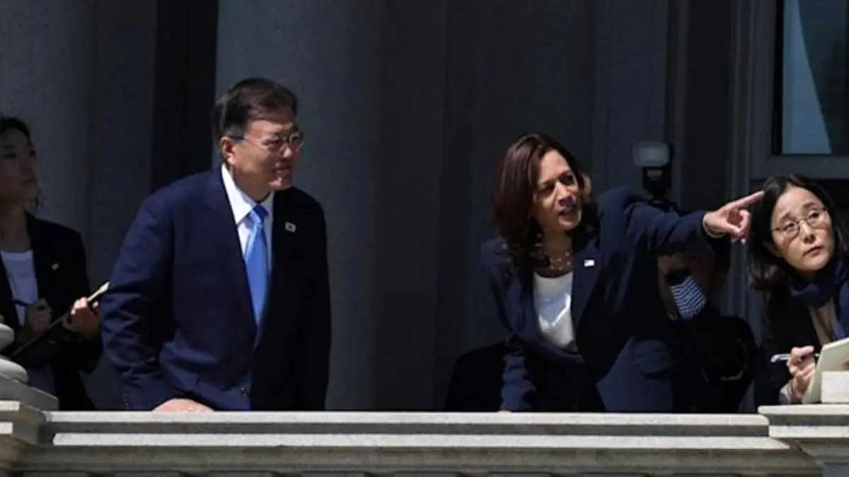 اقدام کامالا هریس در دیدار با رئیس‌جمهور کره جنوبی جنجالی شد