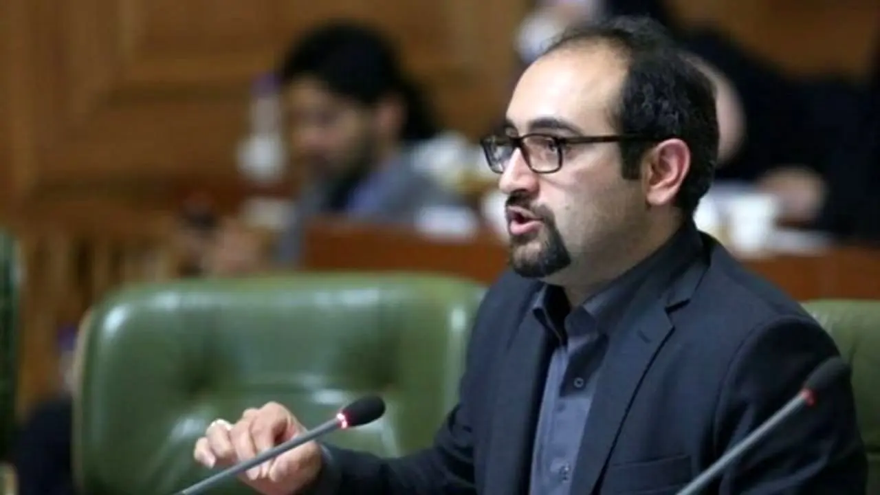 انتقاد عضو شورای شهر از قطع ناگهانی و پیاپی برق در تهران