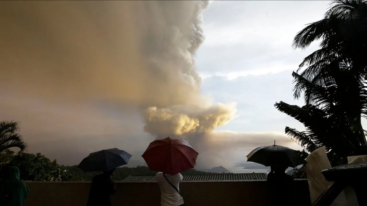 فوران آتش‌فشان پس از دو دهه+ ویدئو