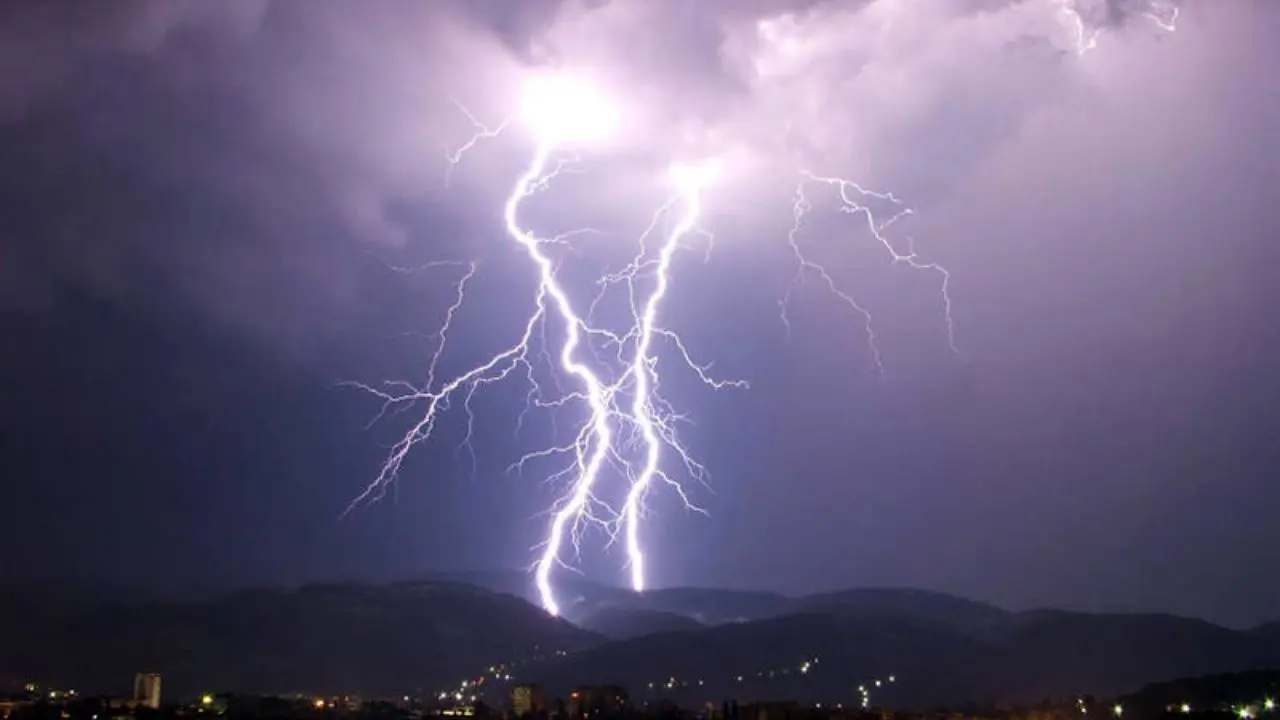 صاعقه در شوش یک کشته و یک مصدوم به جا گذاشت