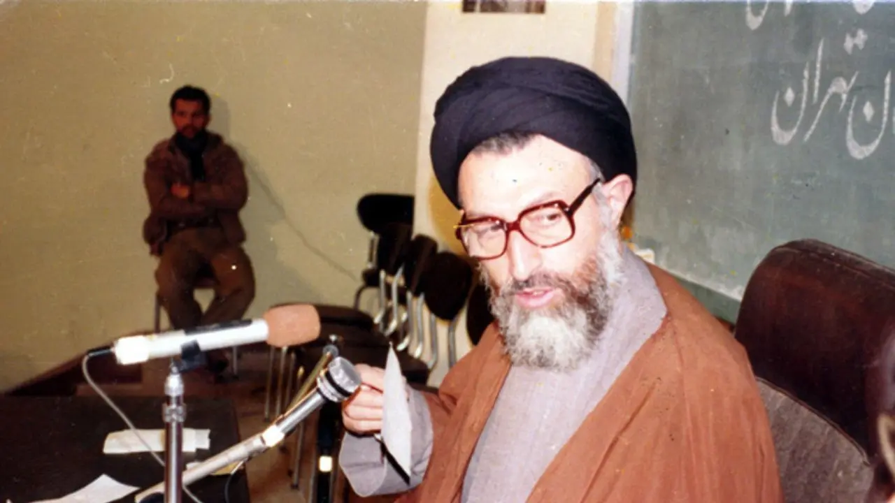 شهید بهشتی: در اسلام نیست که رهبران به صورت بت در بیایند