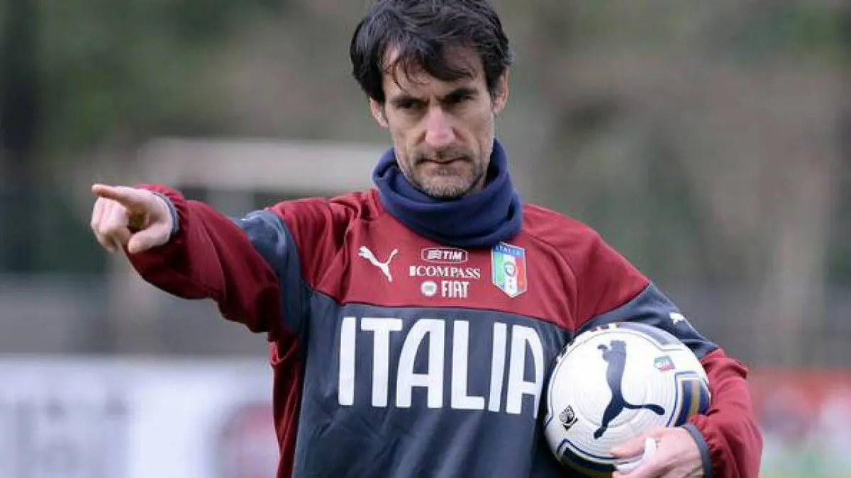 راهکار مدیران استقلال برای حل مشکل دستیار ایتالیایی فرهاد مجیدی