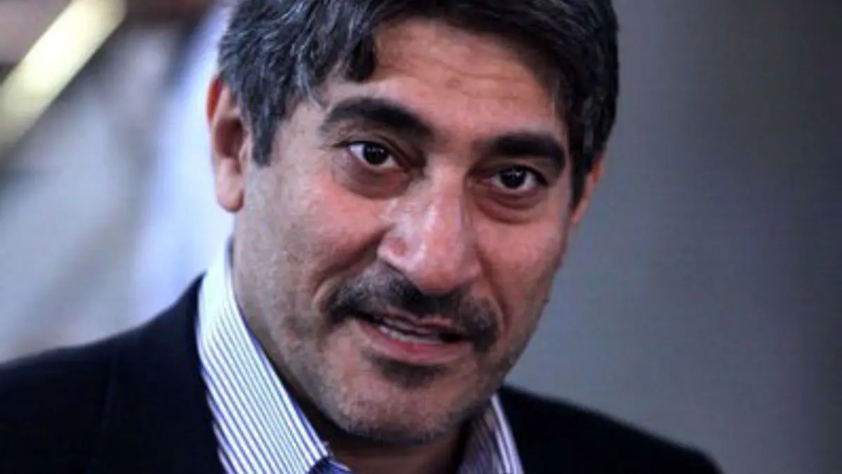 باید به فکر واکسیناسیون سریع ملت بود/ در نظام سلامت چپ و راست نداریم